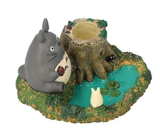 MON VOISIN TOTORO - Totoro au bord de la marre -Figurine Pot à Crayons