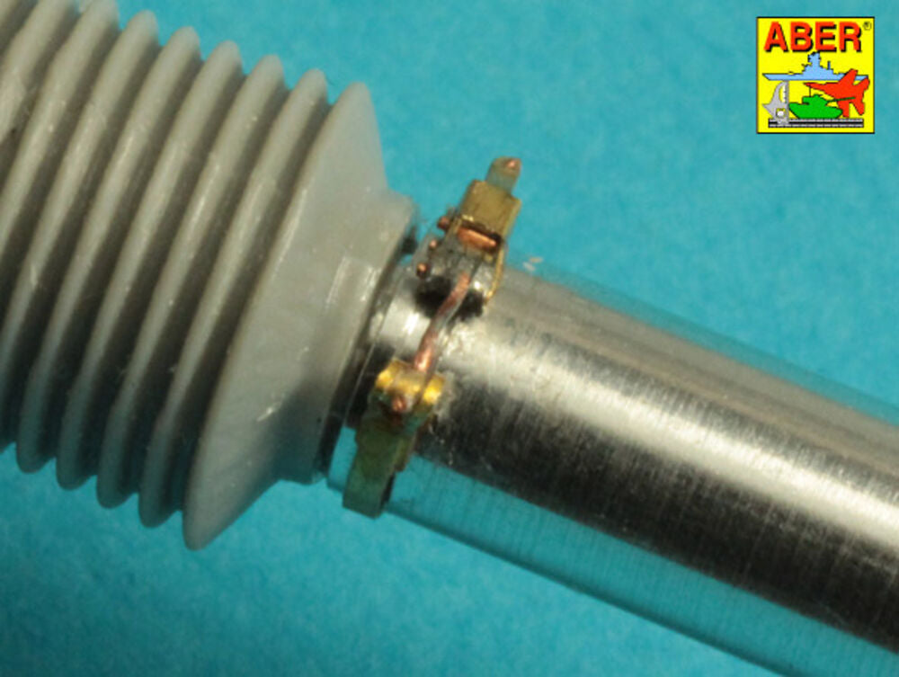 105 mm M-68 barrel with thermal shroud for M48A5 Tank