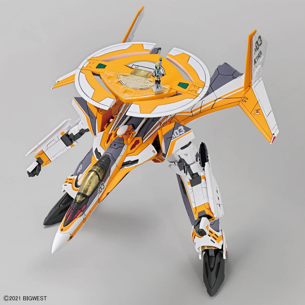 HG 1/100 VF-31E Siegfried (Chuck Mustang's Unit)