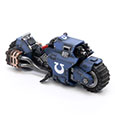 Warhammer 40k Fahrzeug 1/18 Ultramarines Outrider Bike 22 cm