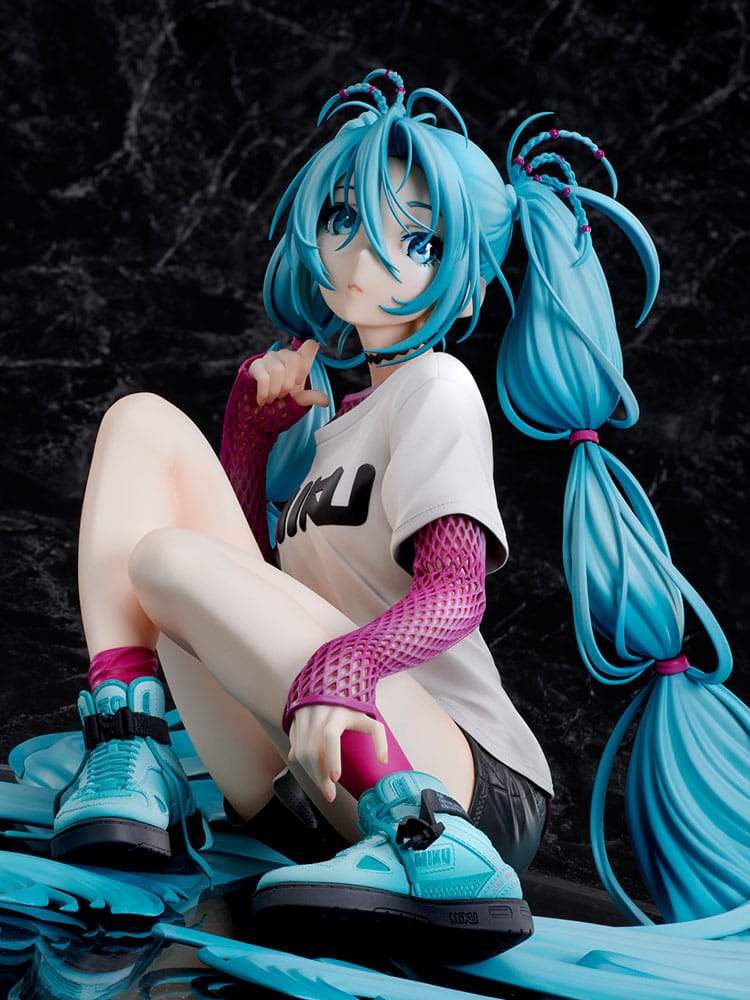 Hatsune Miku Statue 1/4 Yoneyama Mai Der neueste Street Style „Cute“ Limited Edition 17 cm
