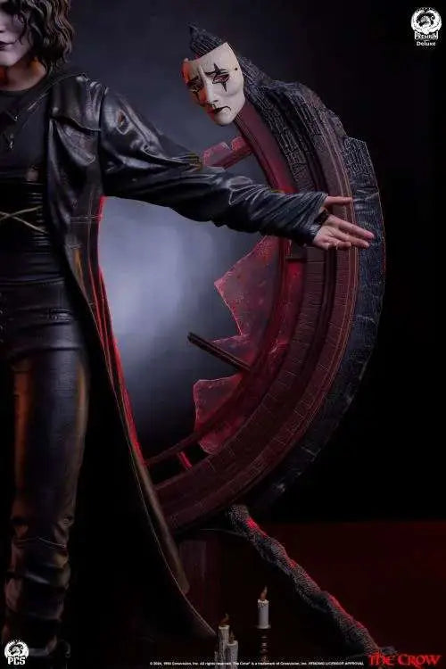 THE CROW 1:3 SCALE STATUE DELUXE EDITION