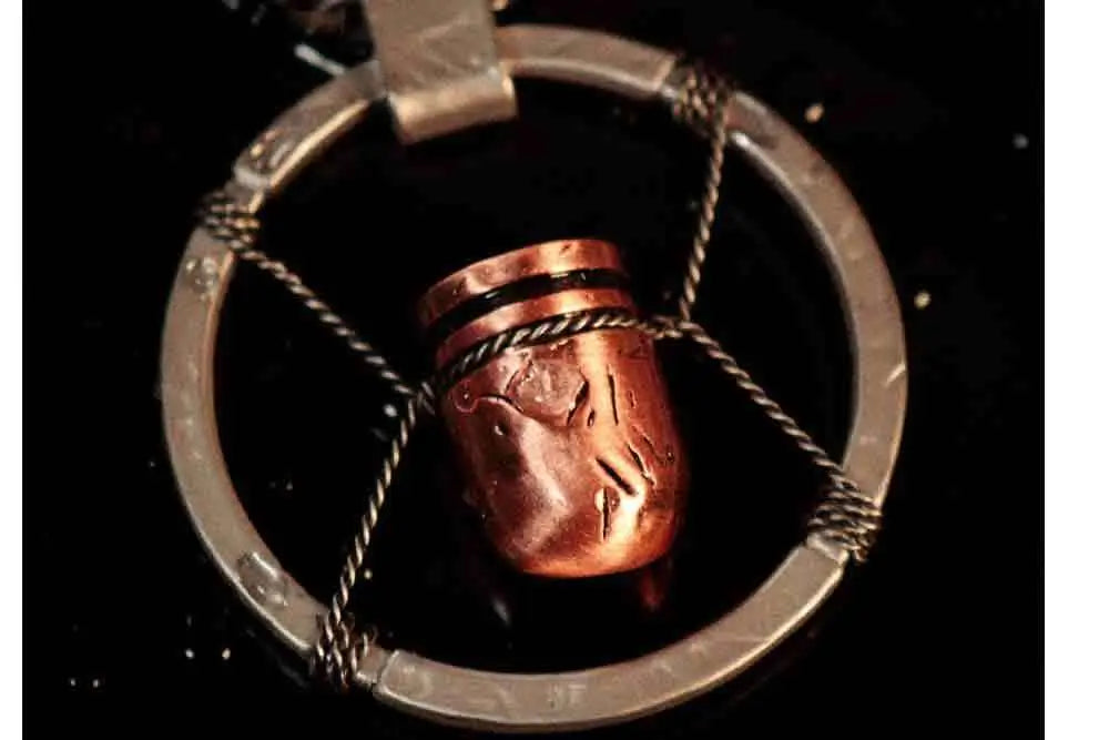 CYBERPUNK 2077 V’S BULLET NECKLACE