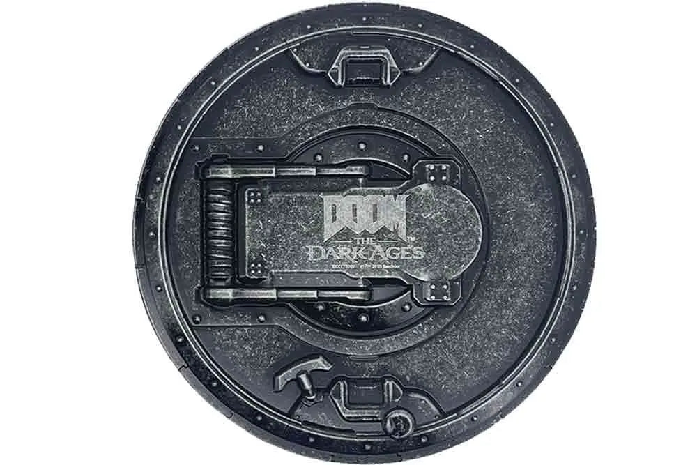 DOOM: THE DARK AGES SAW SHIELD MEDALLION AND ART CARD