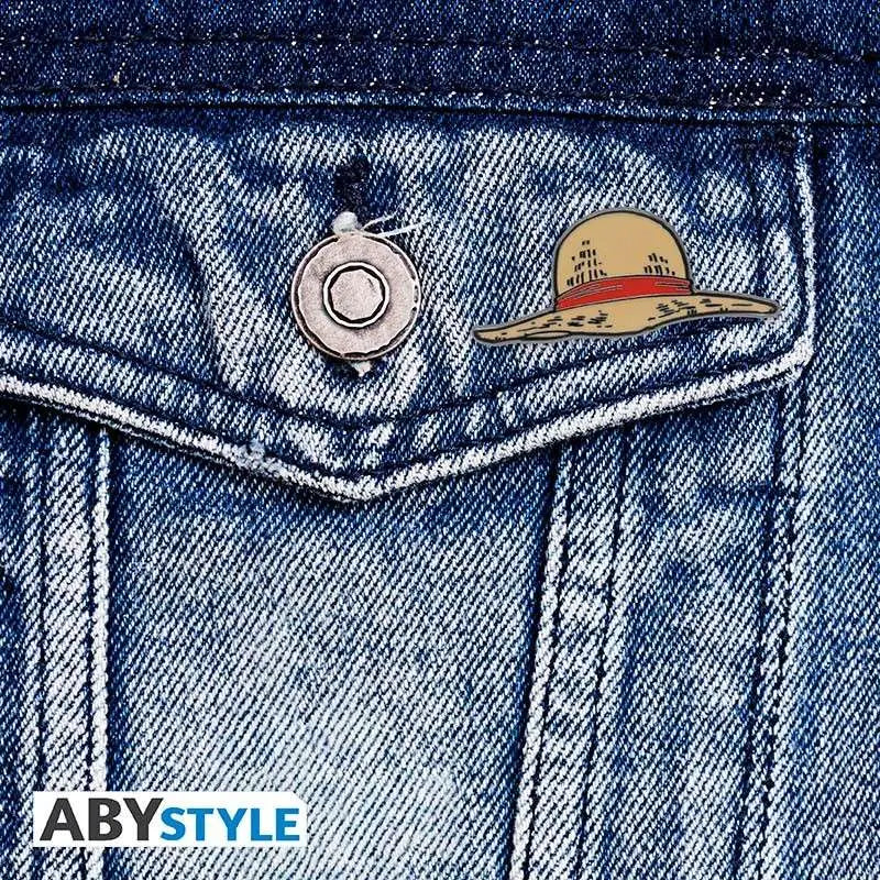 ONE PIECE STRAWHAT PIN