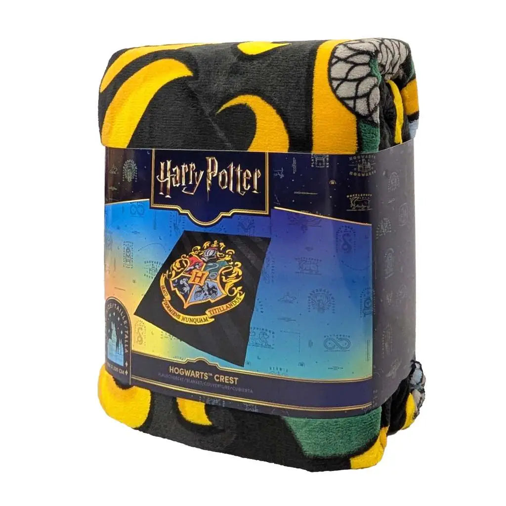 HARRY POTTER HOGWARTS CREST COZY BLANKET