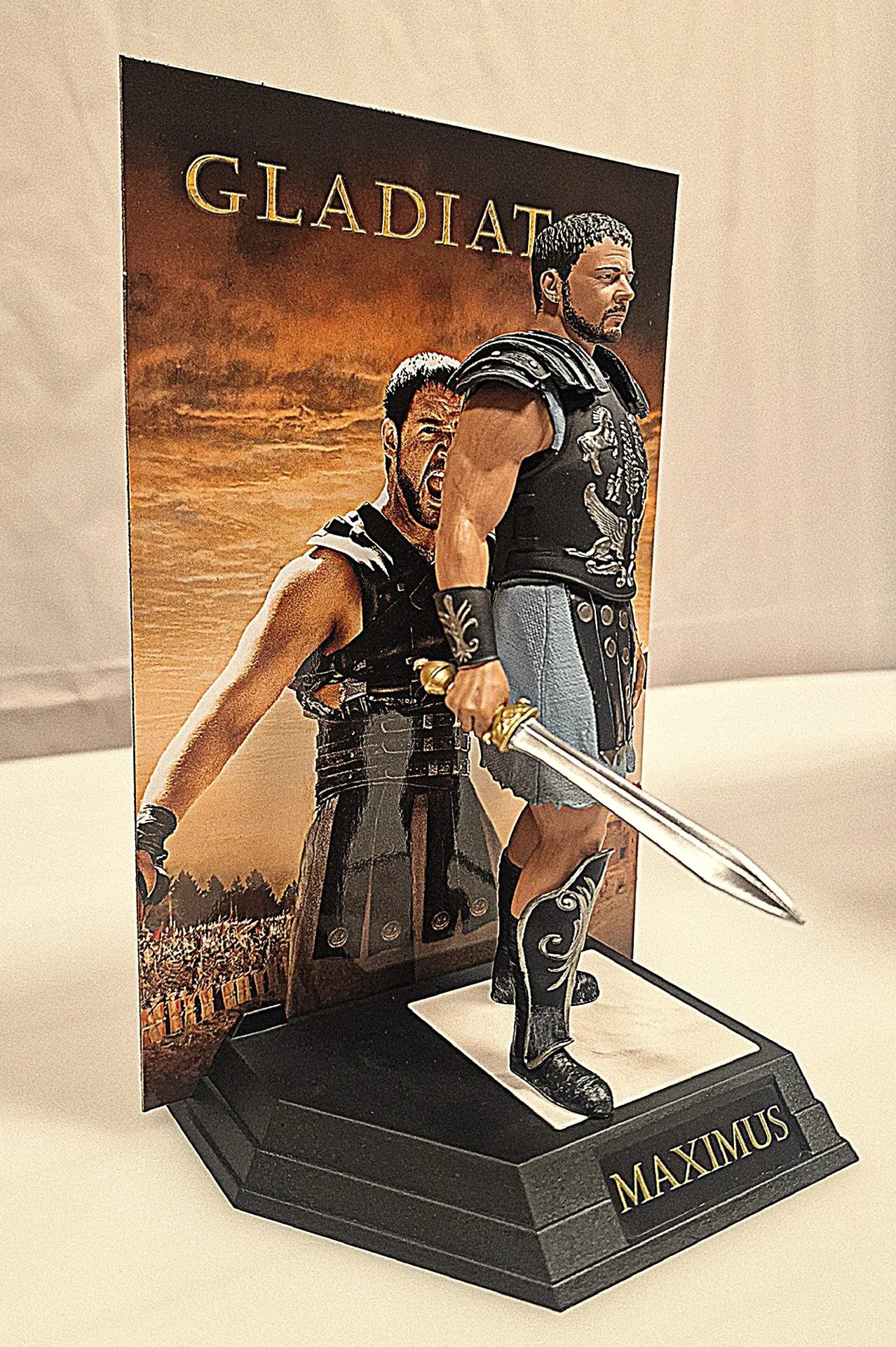 MOVIE MANIACS MAXIMUS DECIMUS MERIDIUS GLADIATOR 6" POSED FIGURE