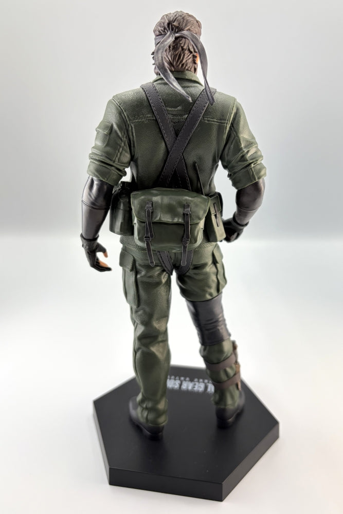 METAL GEAR SOLID DELTA NAKED SNAKE FIGURE