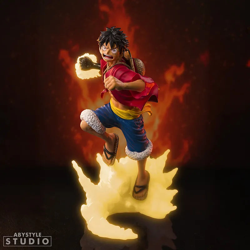 ONE PIECE LUFFY GLOW IN THE DARK 1/10 SUPER FIGURE COLLECTION