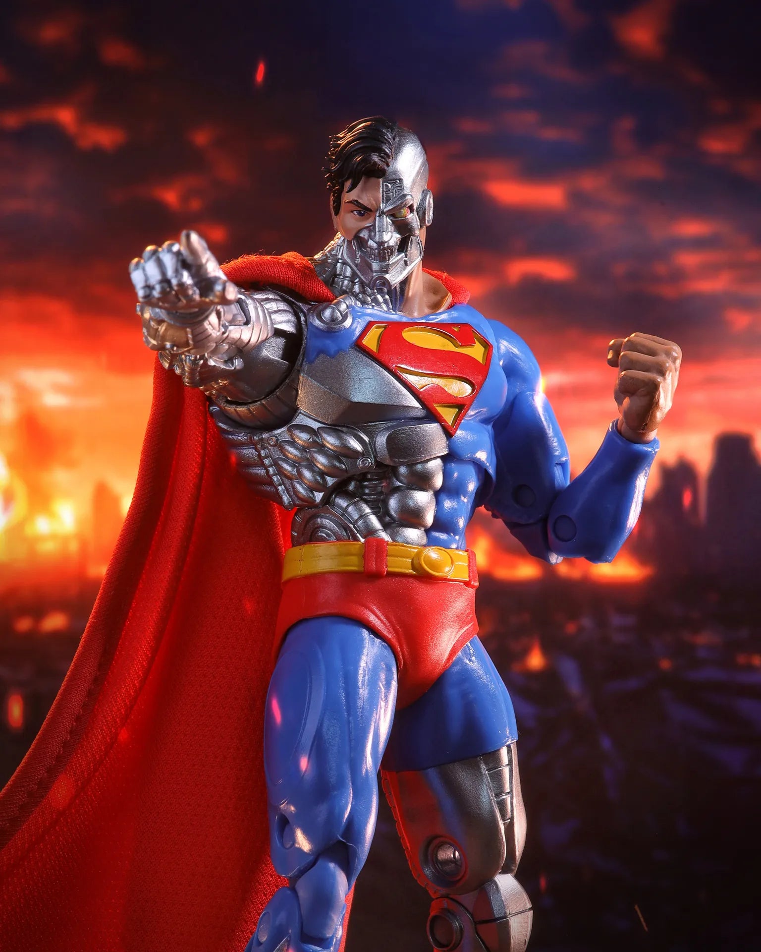 MCFARLANE VAULT DC MULTIVERSE 7-INCH CYBORG SUPERMAN ACTION FIGURE