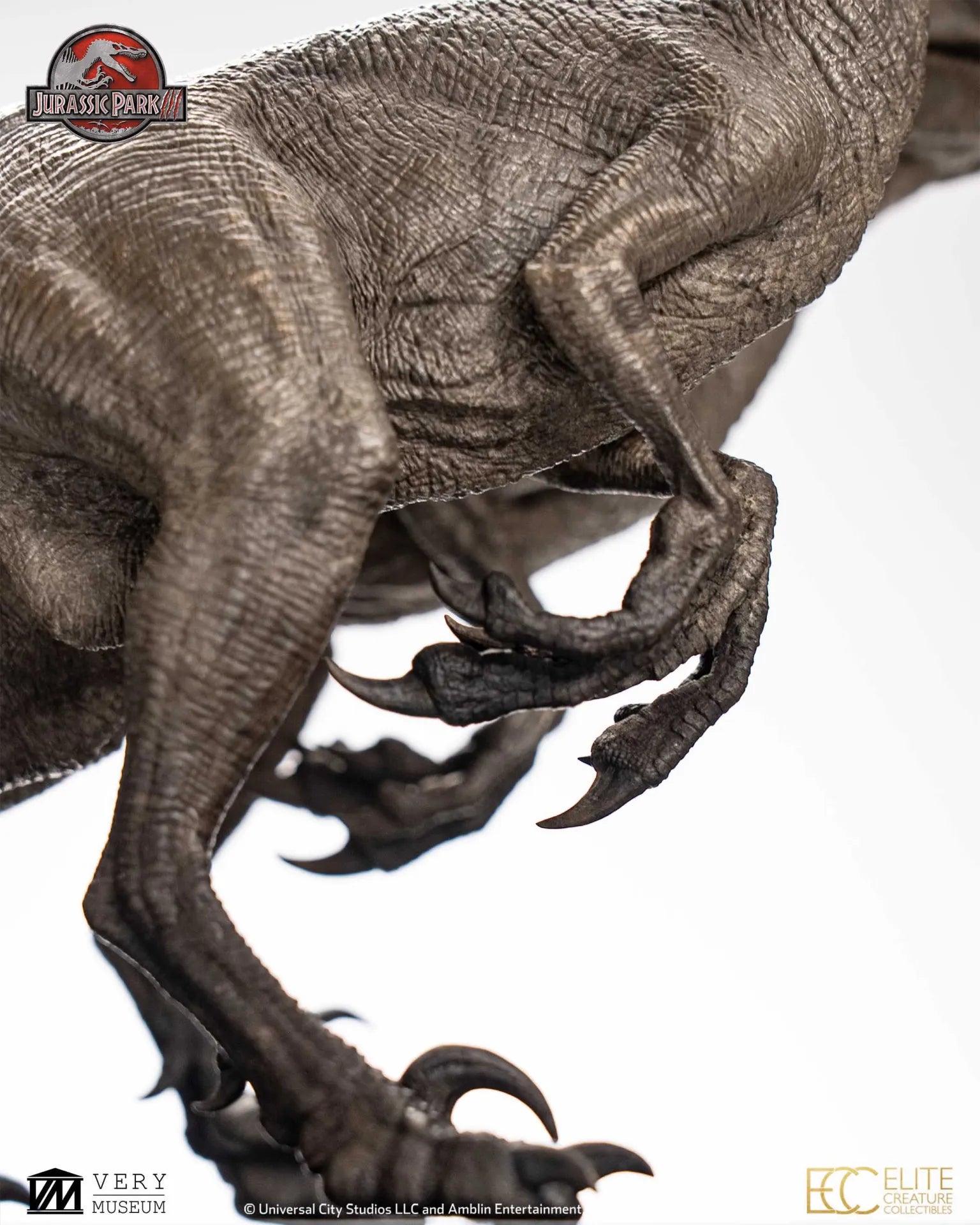 JURASSIC PARK 3 PAIR OF VELOCIRAPTORS 1/8 SCALE BRONZE