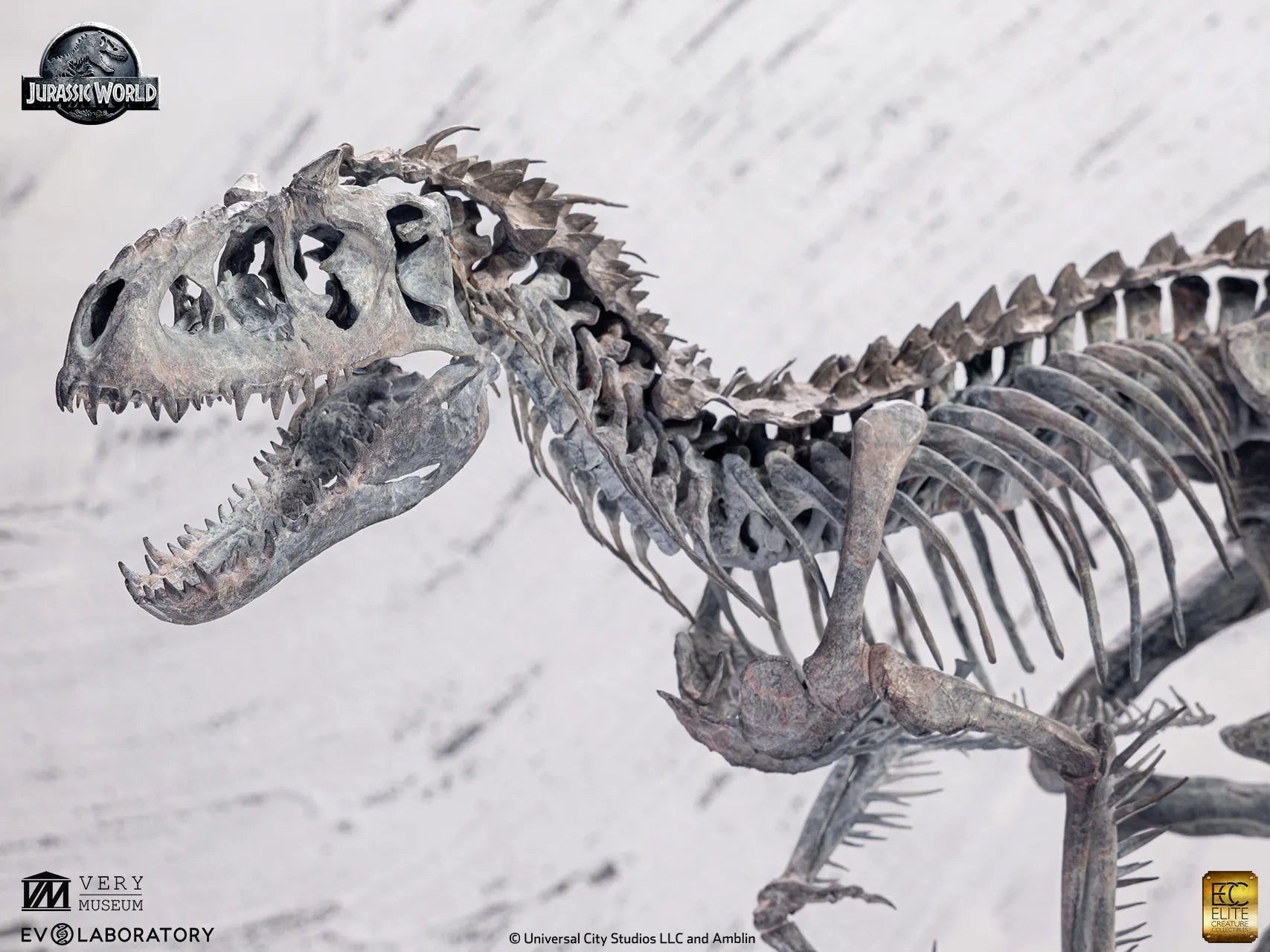 JURASSIC WORLD INDOMINUS REX SKELETON BRONZE 1/24 SCALE
