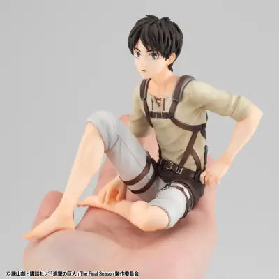 ATTACK ON TITAN PALM SIZE EREN YEAGER G.E.M. STATUE