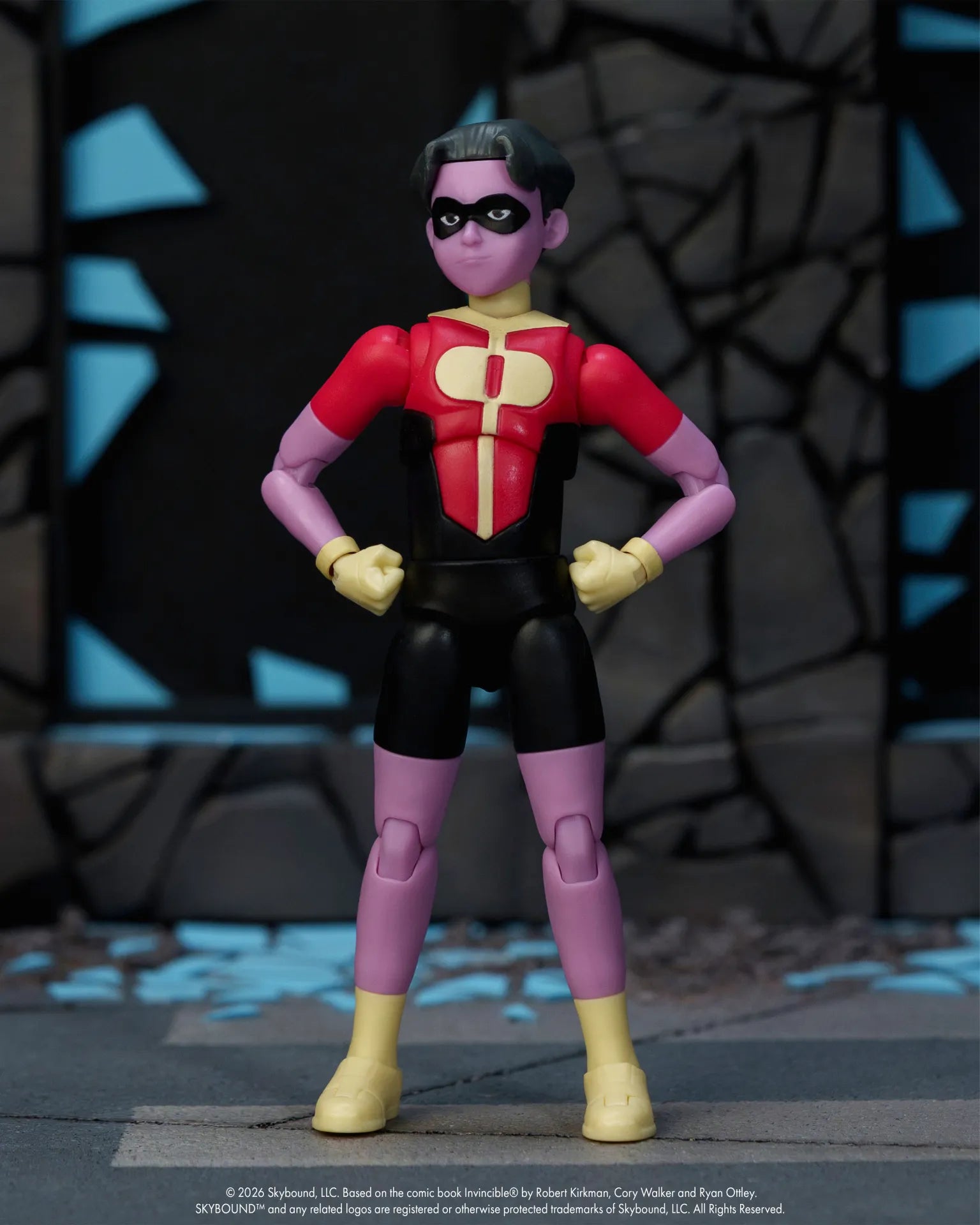 INVINCIBLE INVINCIBLE WITH KID OMNI MAN & CONQUEST LIMITED ACTION FIGURE SET(3)