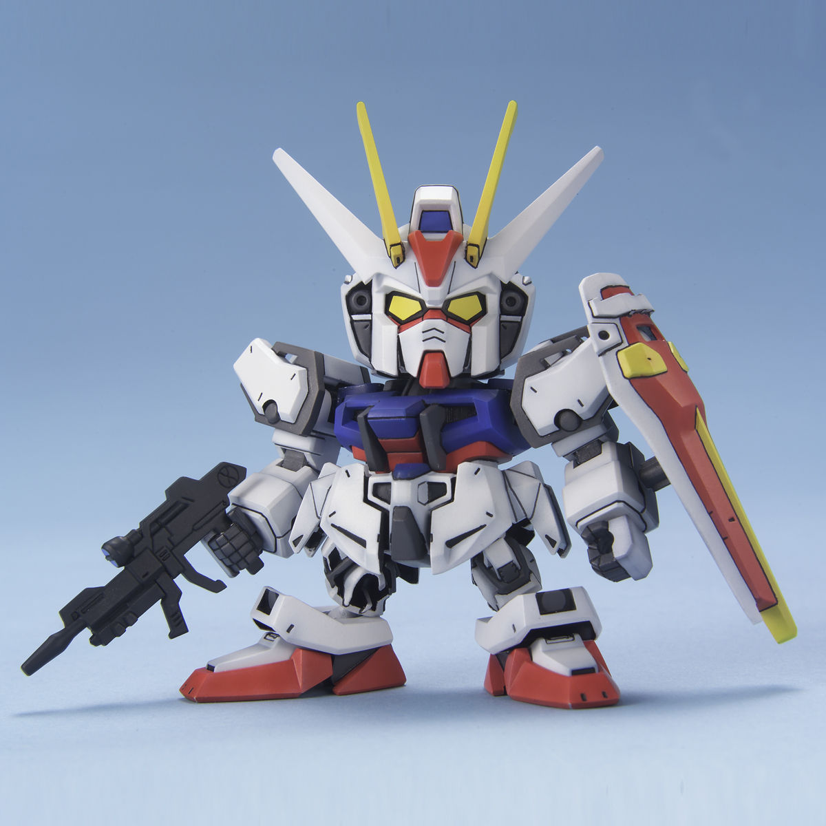 SD BB Senshi 246 Strike Gundam