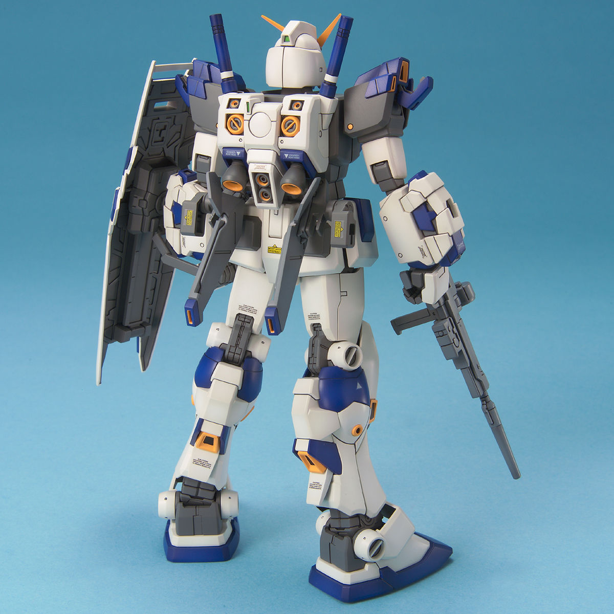 MG 1/100 RX-78-4 Gundam G04