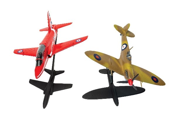 Best of British Spitfire and Hawk 1:72