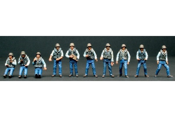 1:35 ELCO 80' PT BOAT CREW