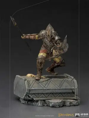 LOTR ARMORED ORC 1/10 ART STATUE