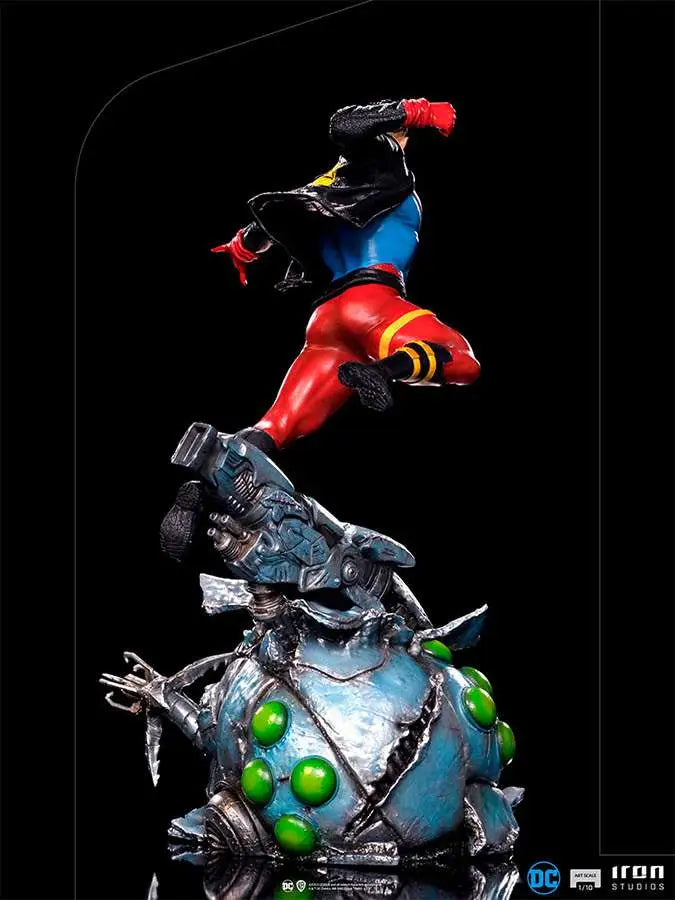 SUPERBOY DELUXE 1/10 ART STATUE