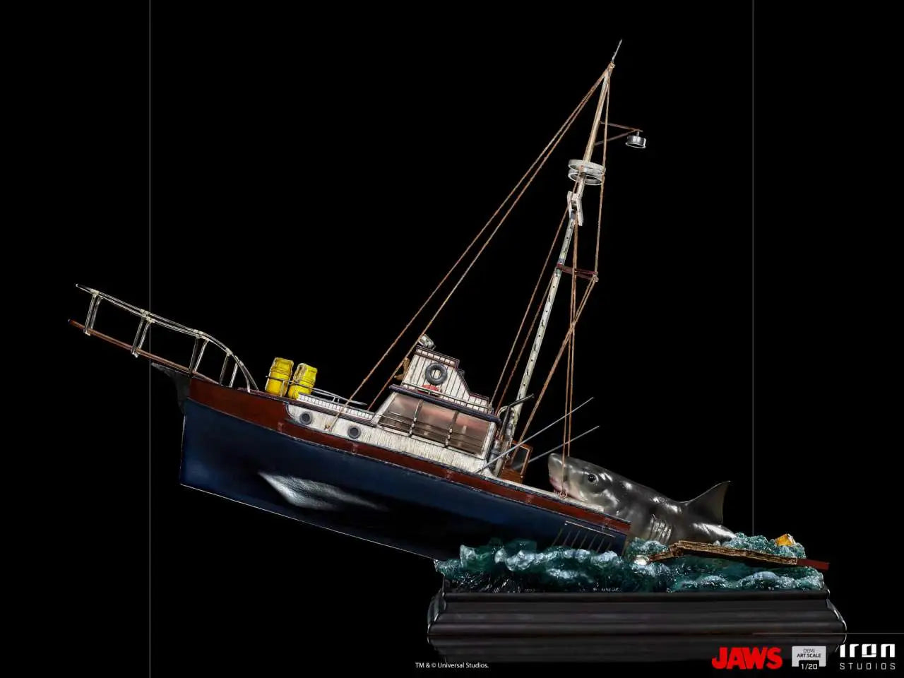 JAWS ATTACK DEMI ART 1/20 STATUE
