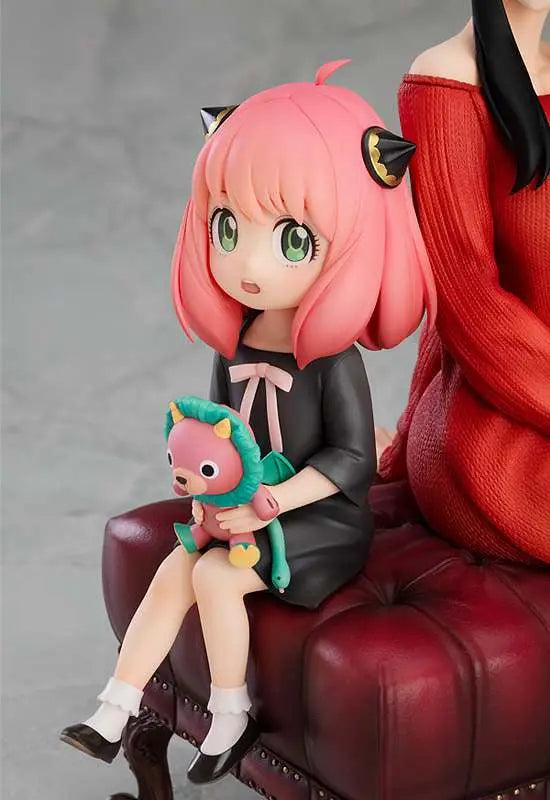 SPY X FAMILY ANYA & YOR 1/7 STATUE