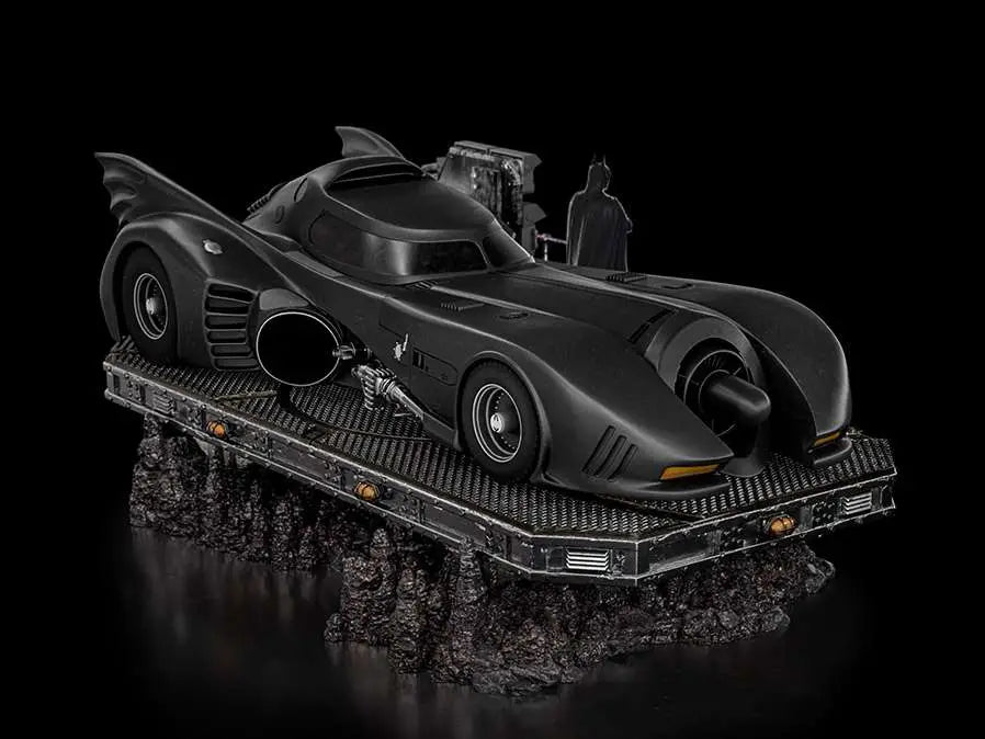 THE FLASH MOVIE BATMOBILE DLX 1/10 STATUE