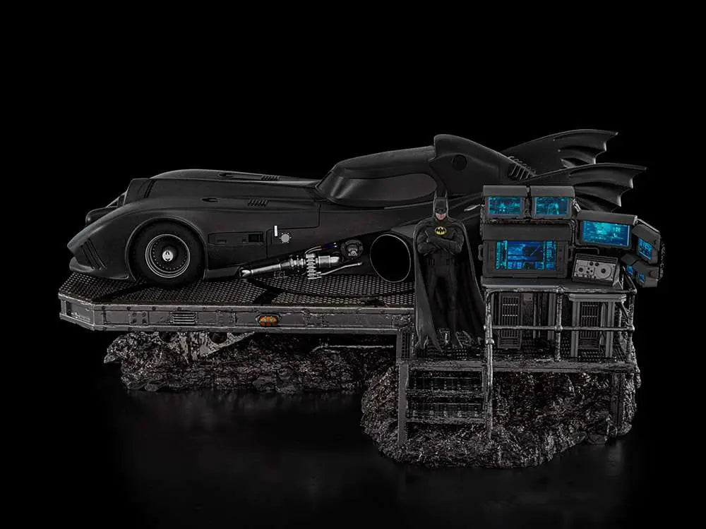 THE FLASH MOVIE BATMOBILE DLX 1/10 STATUE