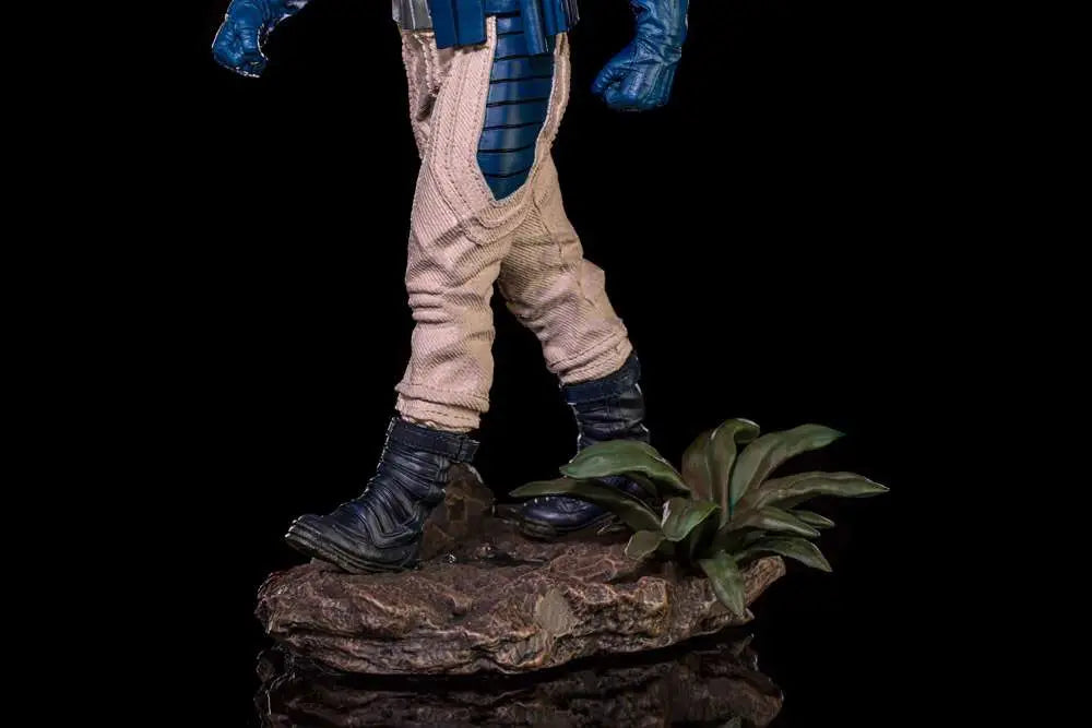 SUICIDE SQUAD  PEACEMAKER 1/10 STATUE