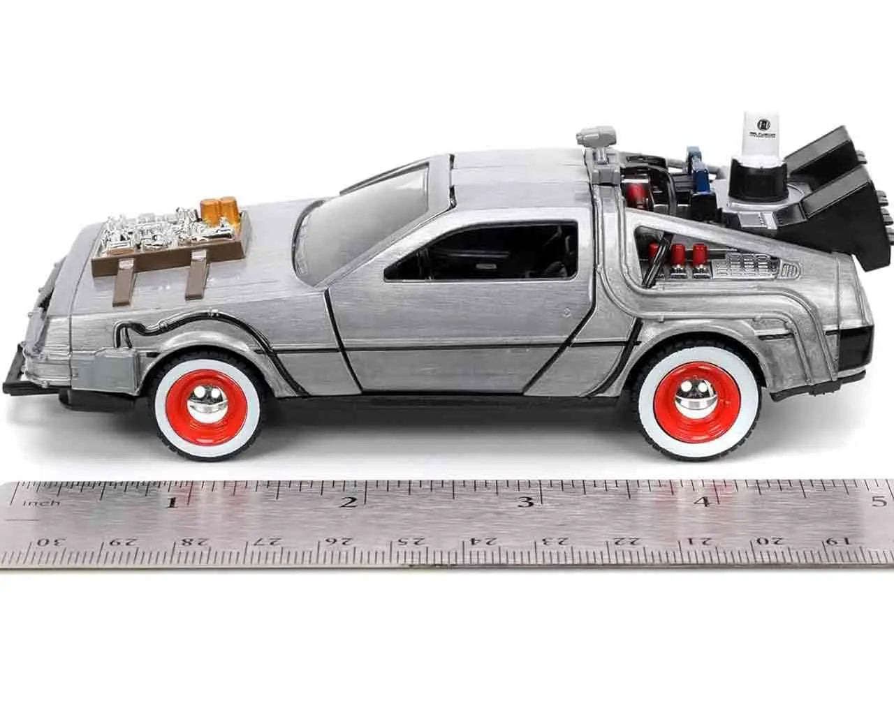 BACK TO THE FUTURE 3 1982 DELOREAN 1/32 DIE-CAST MODEL