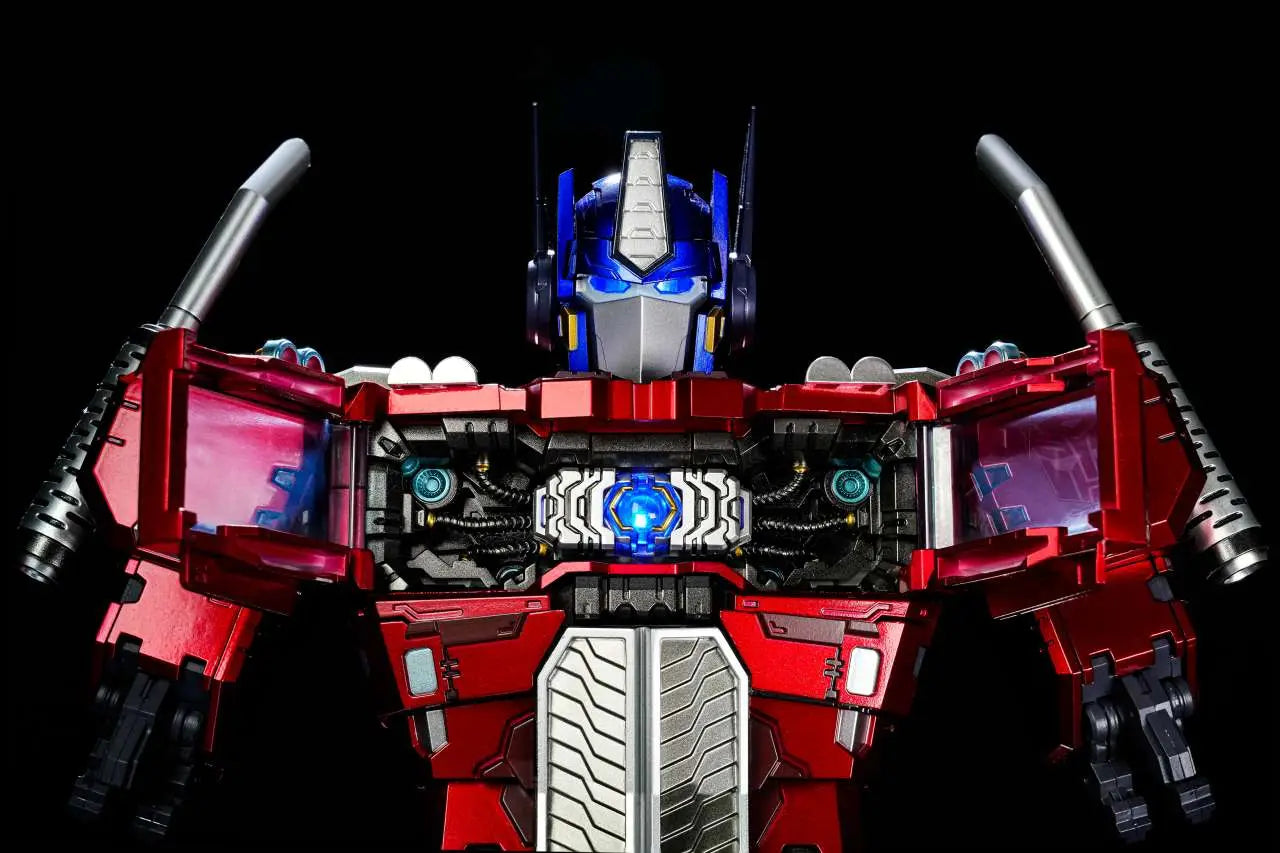 TRANSFORMERS BUST GENERATION OPTIMUS PRIME MECHANIC BUST