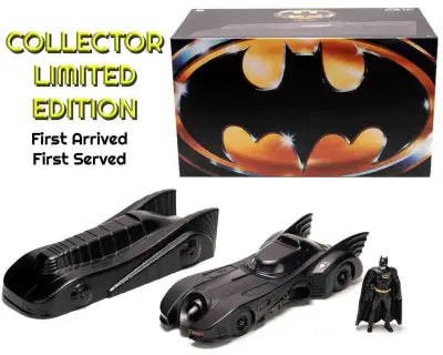 Batman 1989 - Amored Batmobile With Batman - 1:24 Die-Cast Model Limted Edition