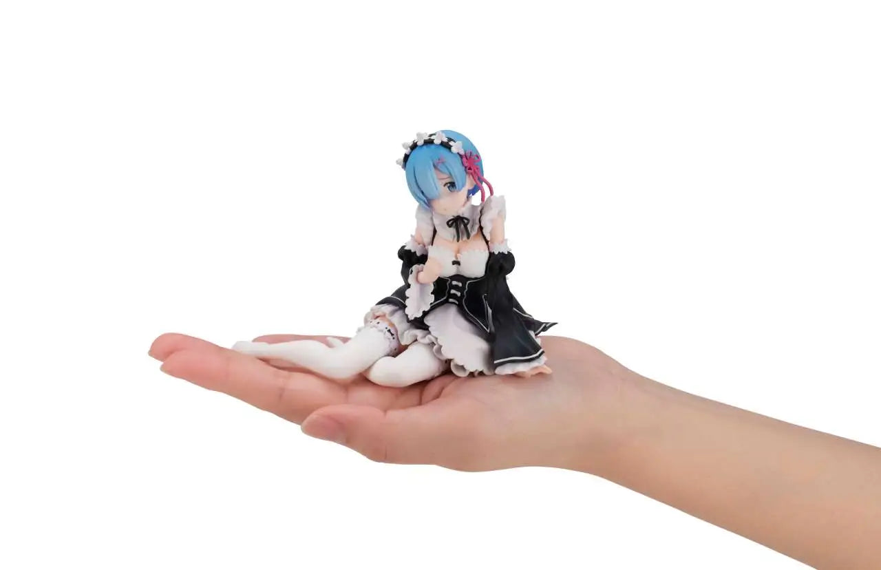 RE ZERO LIFE IN A DIFFERENT WORLD REMU PALM SIZE MELTY PRINCESS STATUE