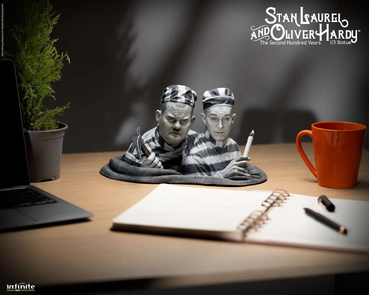 STAN LAUREL & OLIVER HARDY 1/3 STATUE