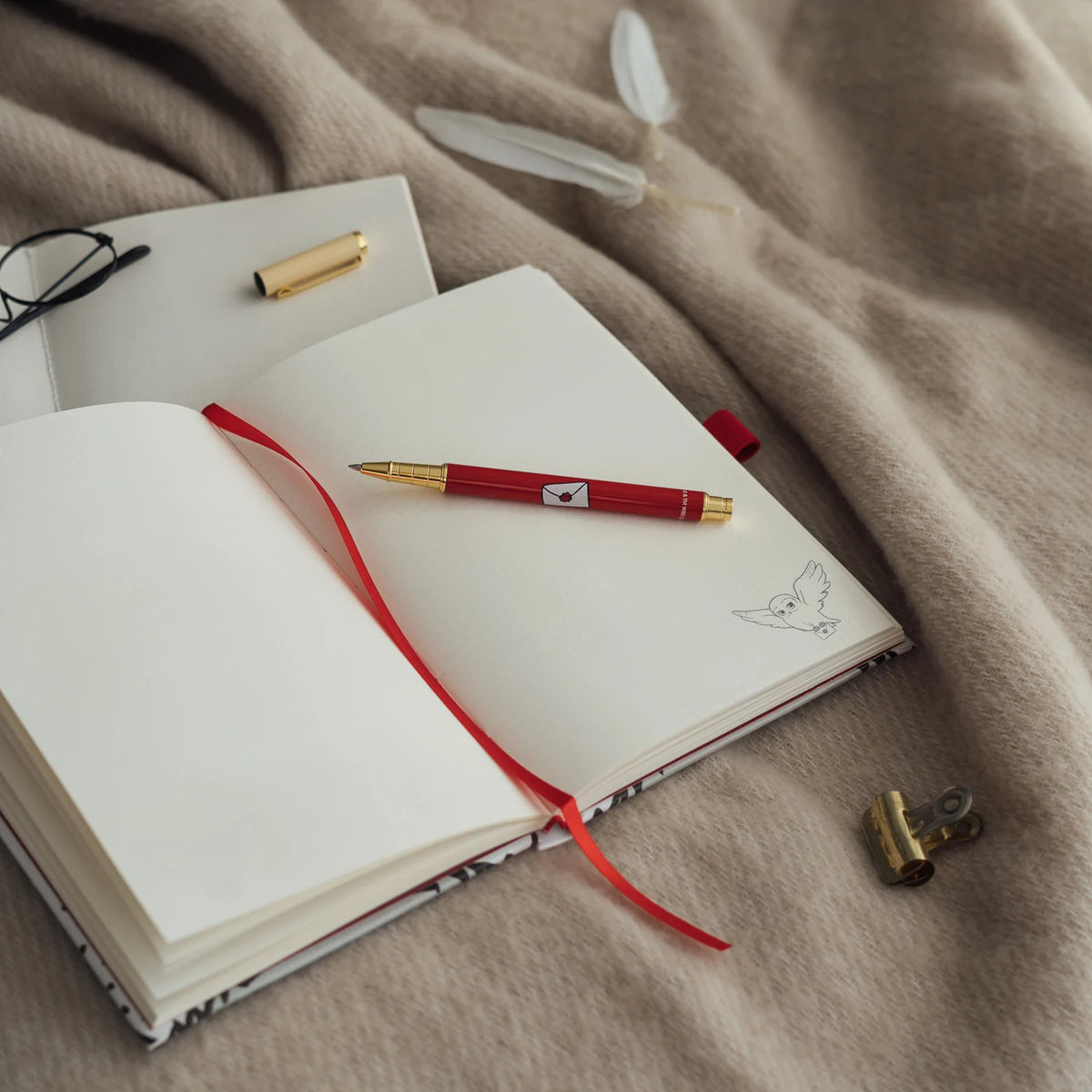 HARRY POTTER - Hedwig - A5 Premium Notebook with pen