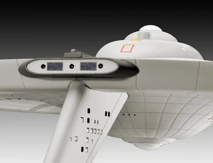 STAR TREK THE ORIGINAL SERIES - USS Enterprise - Model Kit 1/600