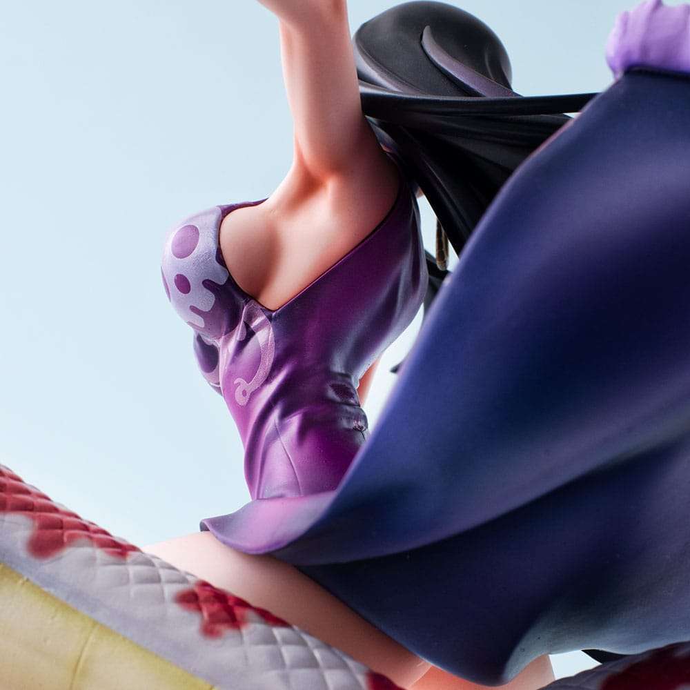 ONE PIECE - Boa Hancock "Pirate Empress" -Statue AxMaximum P.O.P. 27cm