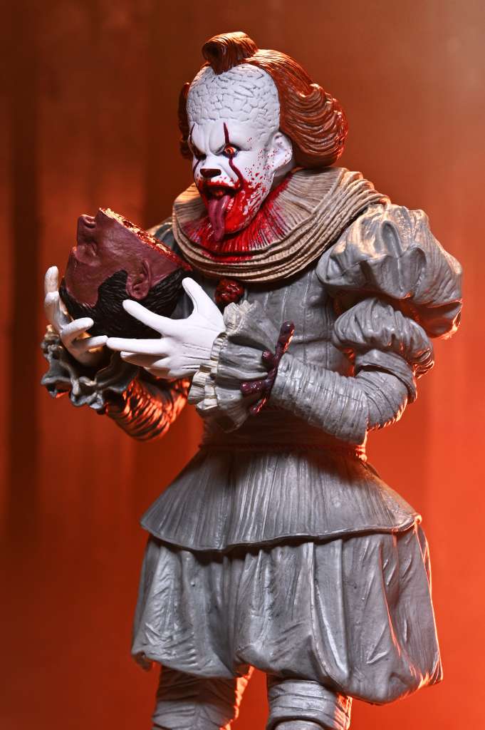 WELCOME TO DERRY - Pennywise - Ultimate Figure 17cm