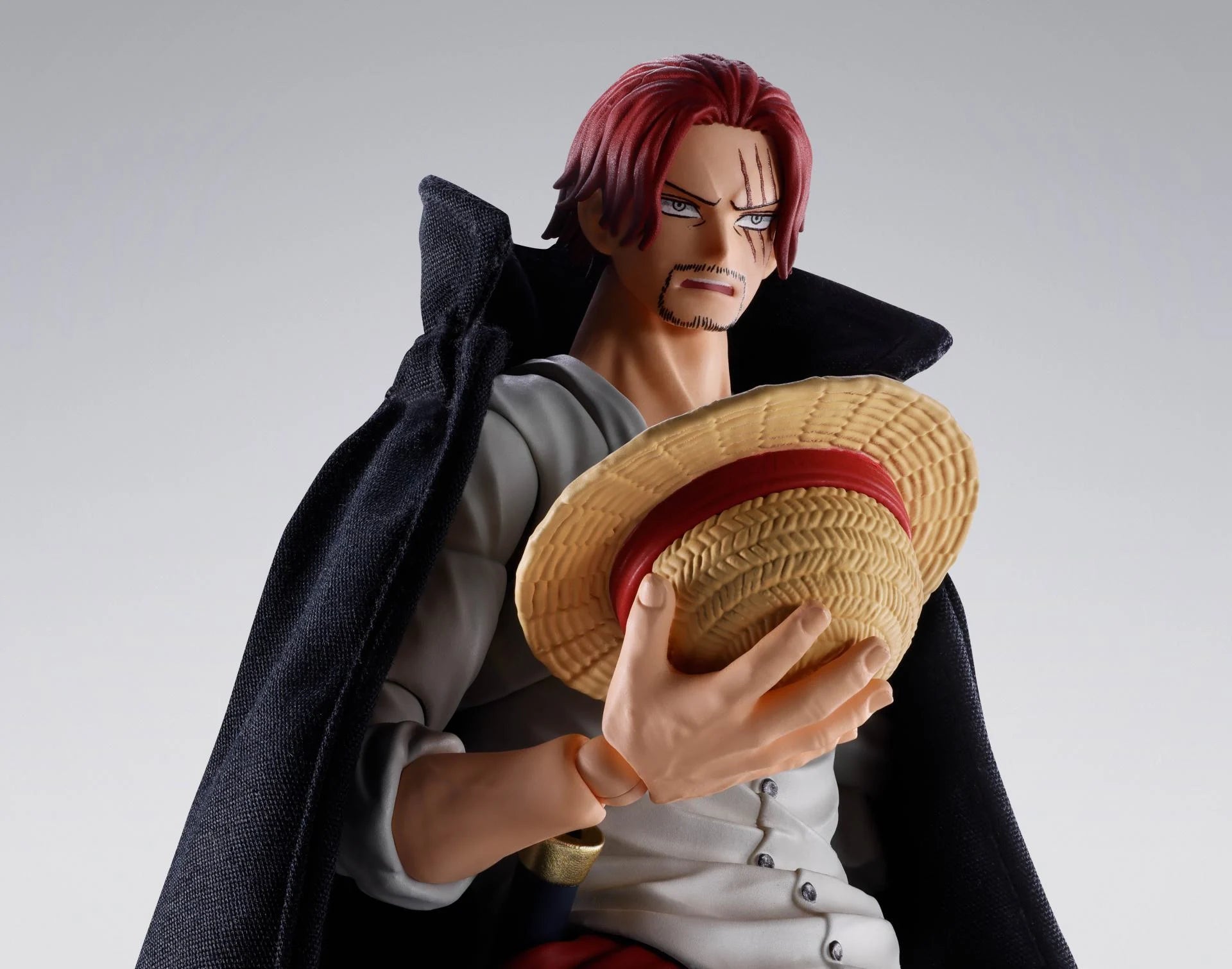 ONE PIECE - Shanks "Marineford" - Figure S.H. Figuarts 16.5cm