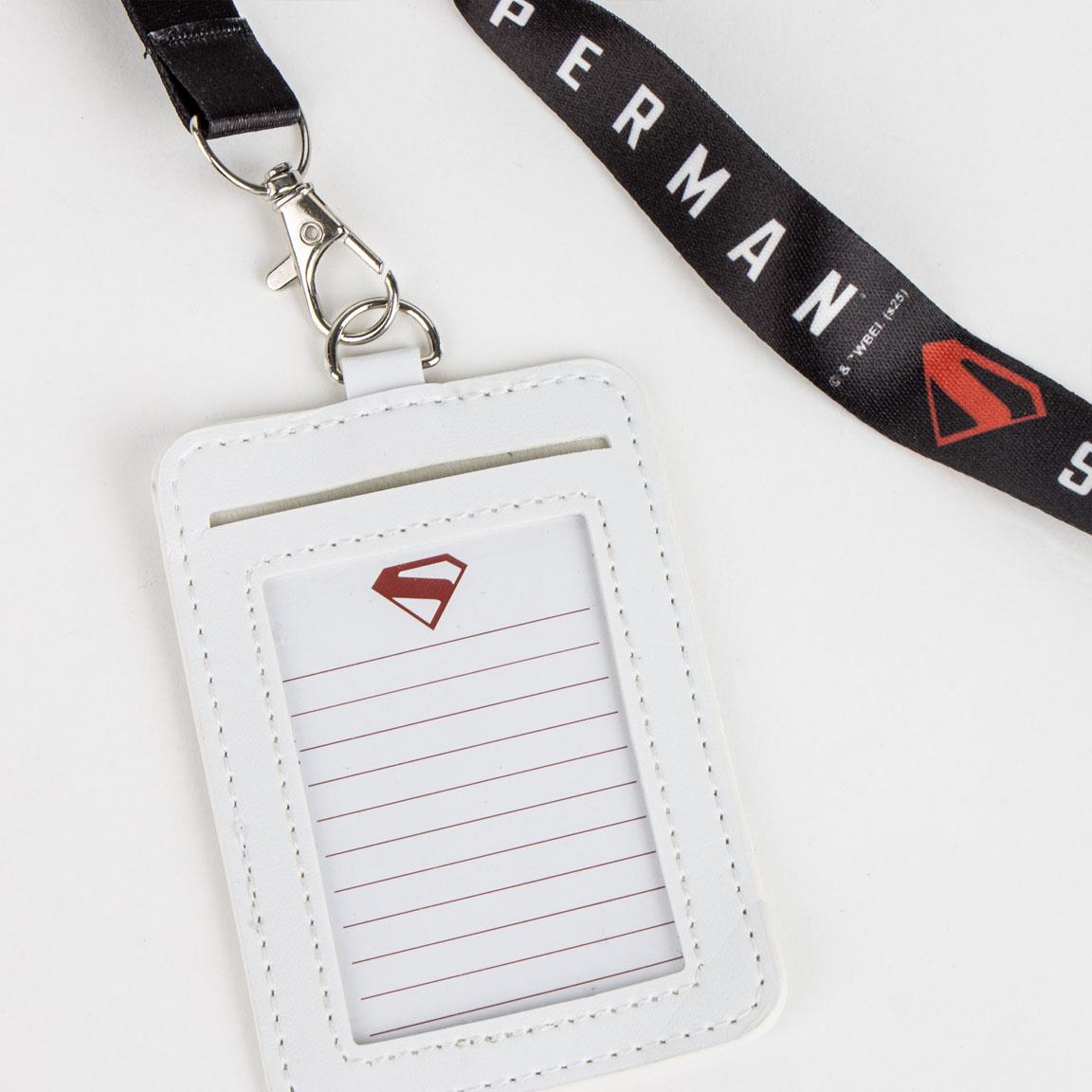 SUPERMAN - Set de Papeterie - Notebook A5 + Badge