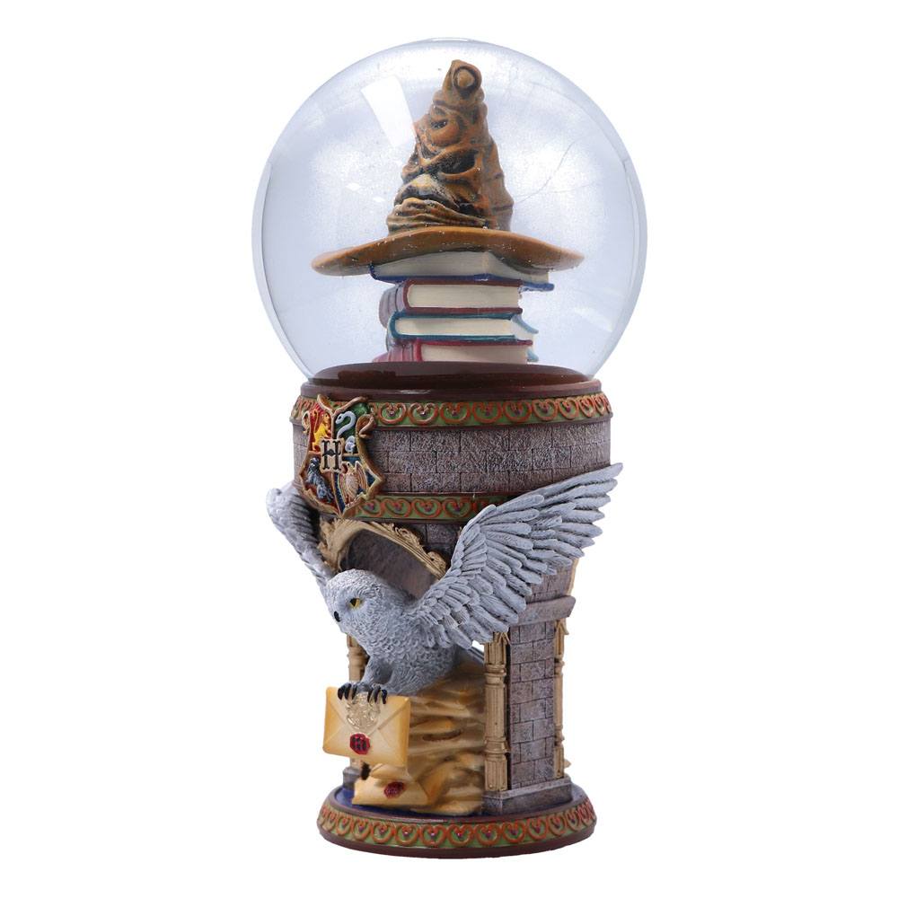 HARRY POTTER - First Day at Hogwarts - Snow Globe 17cm