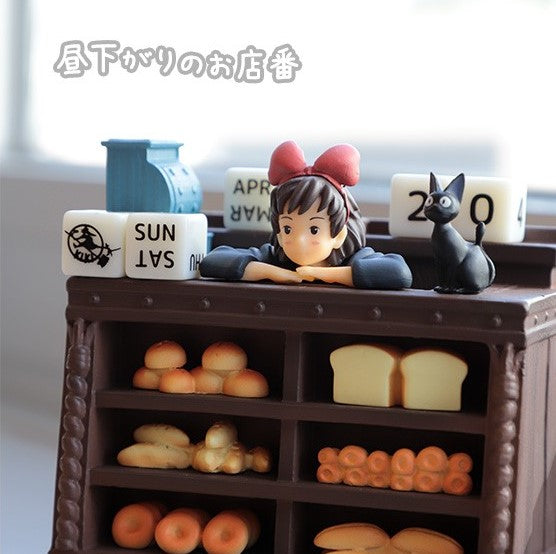 KIKI'S DELIVERY SERVICE - Kiki Salesclerk - Diorama & Calendar 11cm