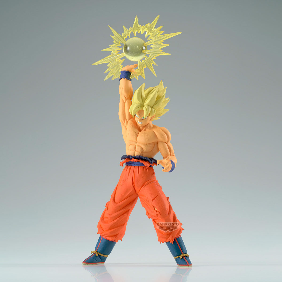 DRAGON BALL Z - Son Goku - G X Materia Figure 17cm