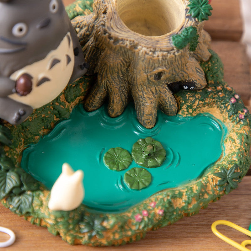 MY NEIGHBOR TOTORO - Totoro by the pond - Figure Pencil Holder