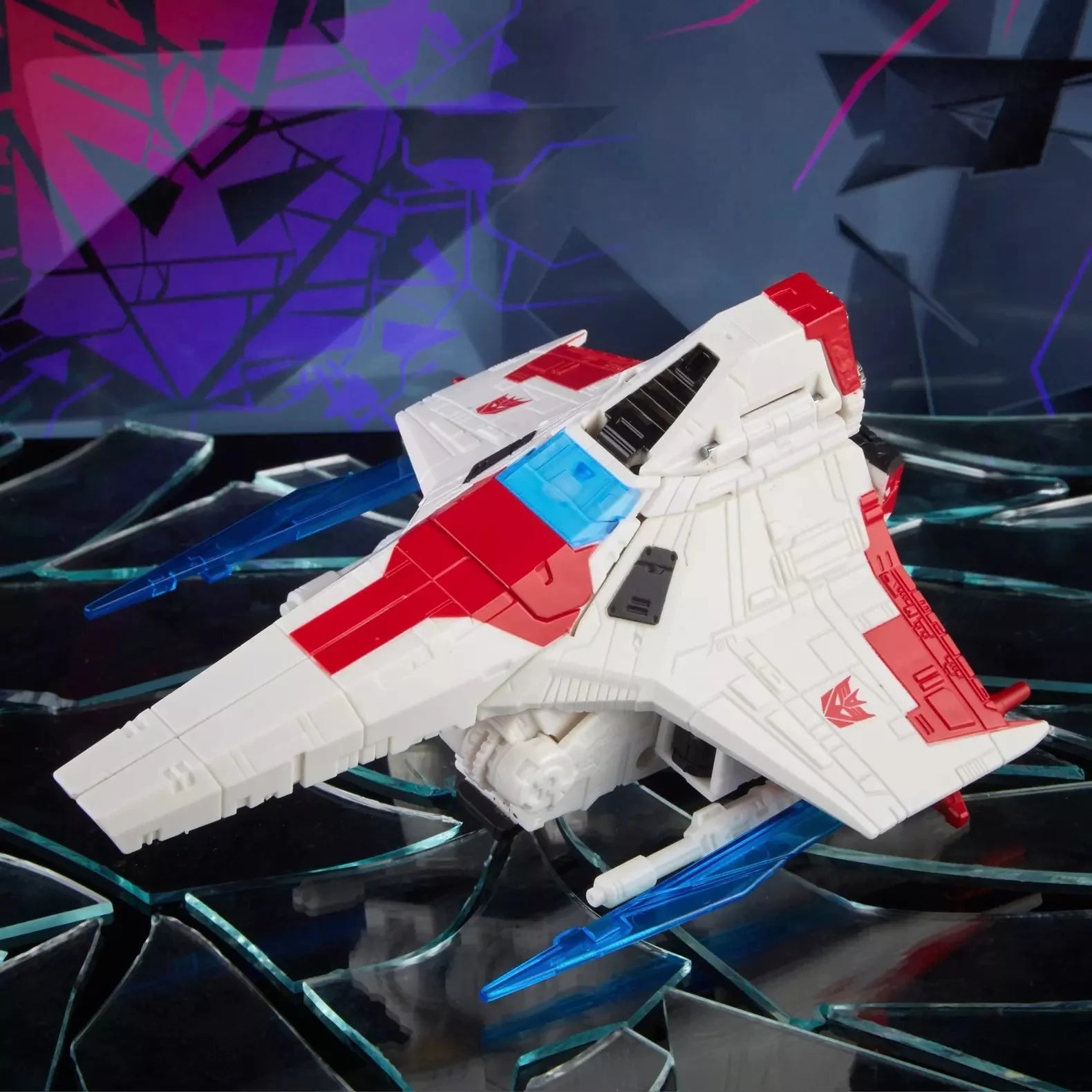 TRANSFORMERS GENERATIONS - Starscream - Figure Shattered Glass 17.5cm