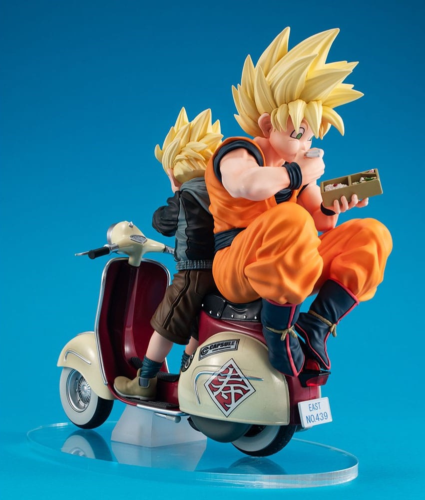 DBZ - Goku & Gohan Motorbike - Statue Desktop Real McCoy diorama 16cm