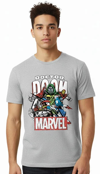 MARVEL - Doom VS Avengers - T-Shirt (S)