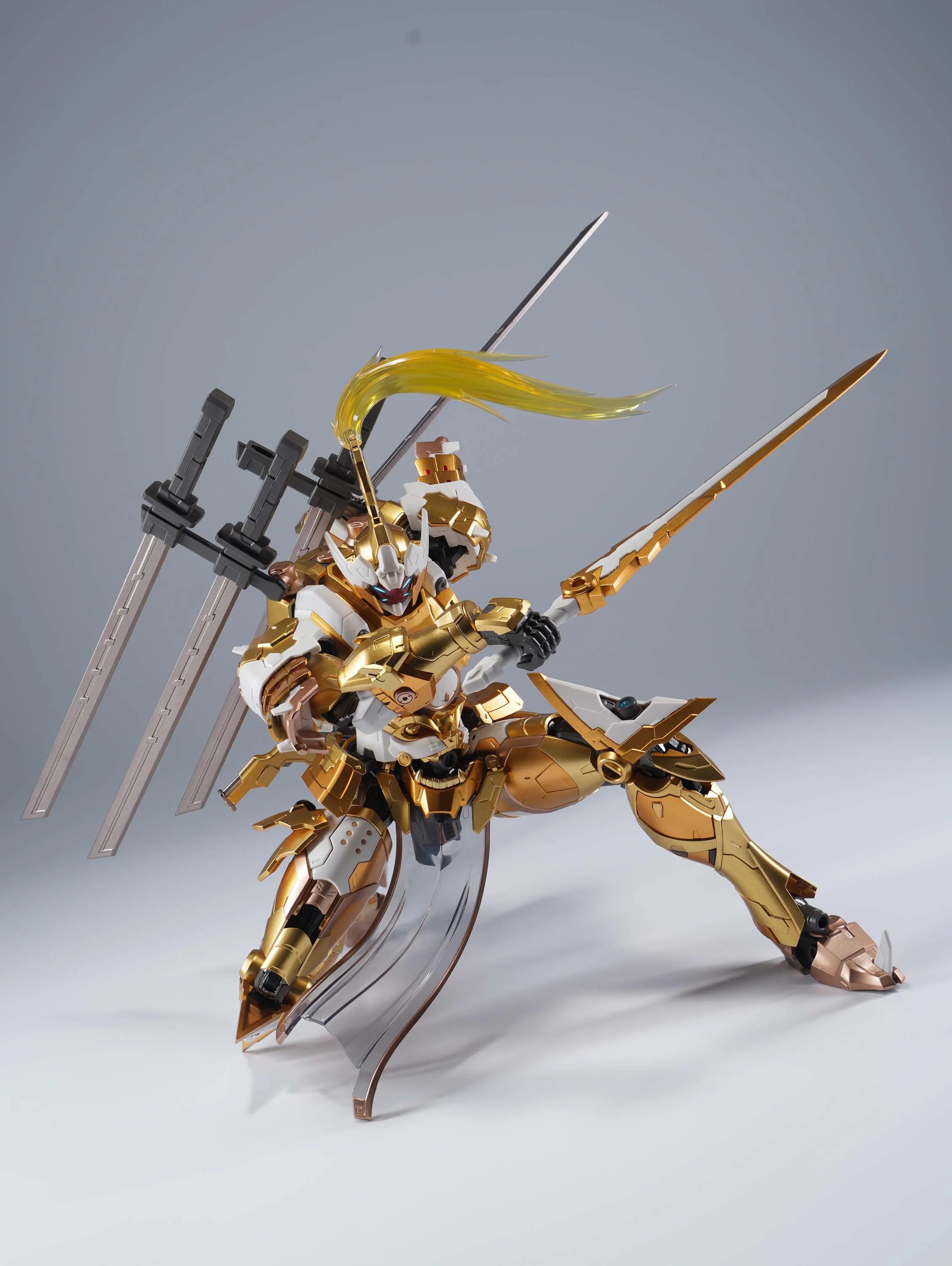 MOTOR NUCLEAR - MNP-XH08A Type Wei-Yuan Royal Guard - Model Kit 19cm