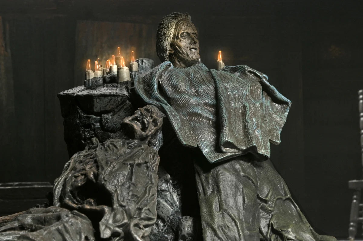 FRIDAY THE 13TH THE GAME - Pamela Shrine - Diorama Figure