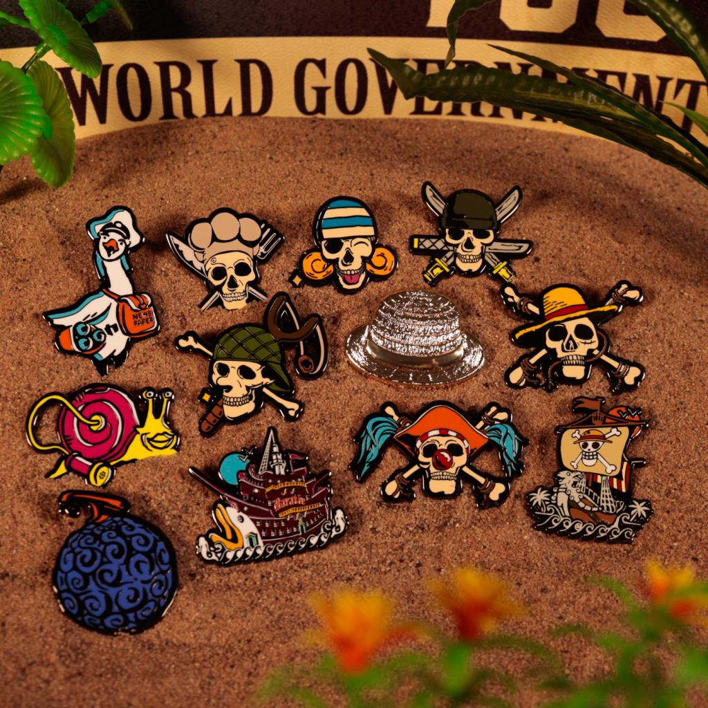 ONE PIECE NETFLIX - Mystery Box of 12 Pin Badge